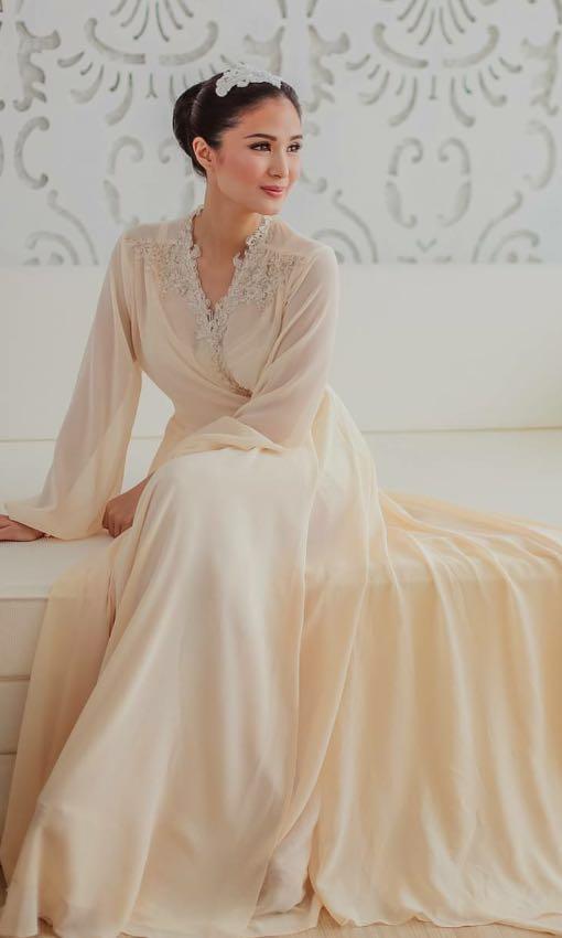 bridal robe with train