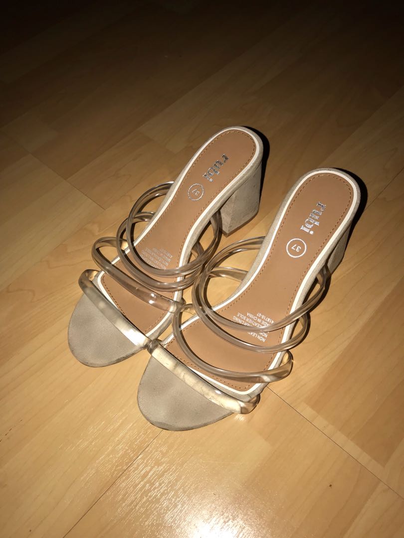 conga tubed mule heel