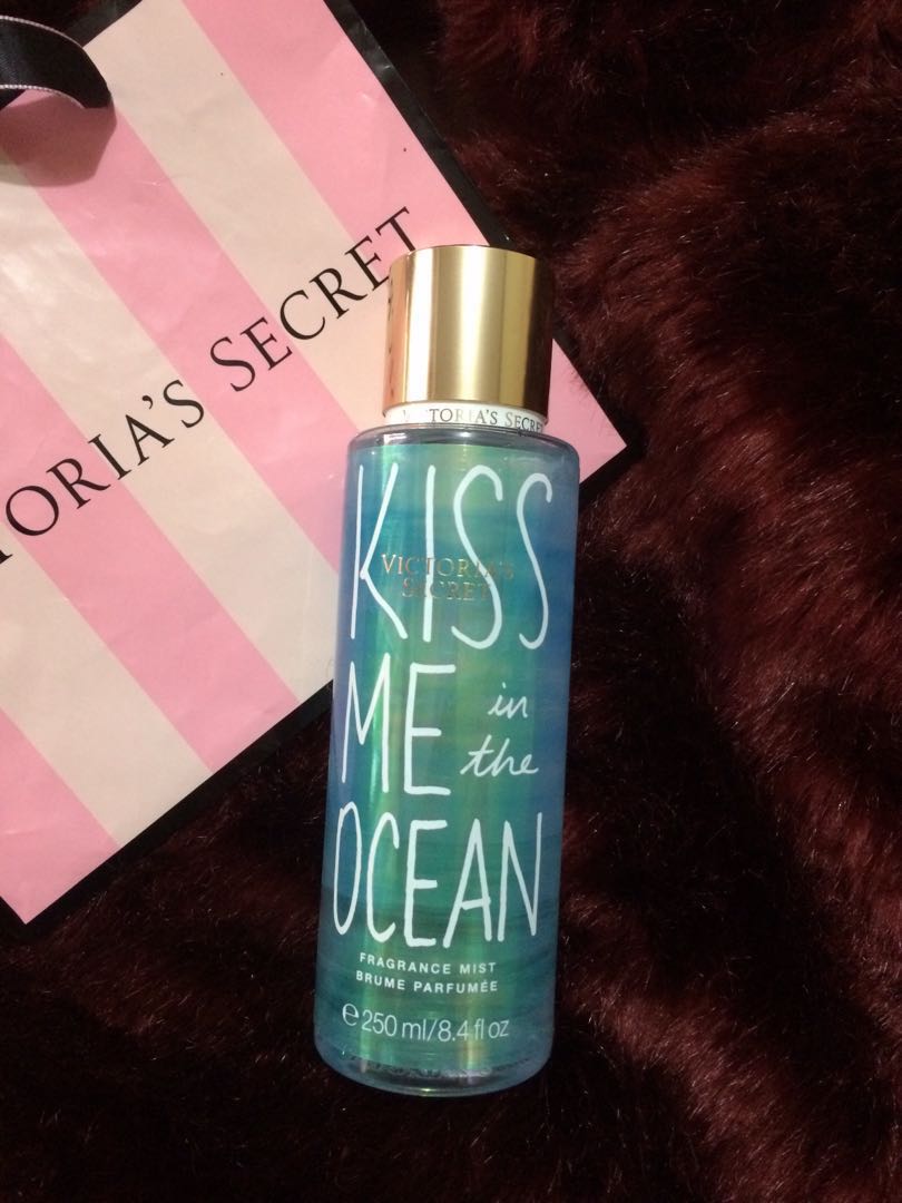 Victoria s Secret Kiss me in the ocean perfume