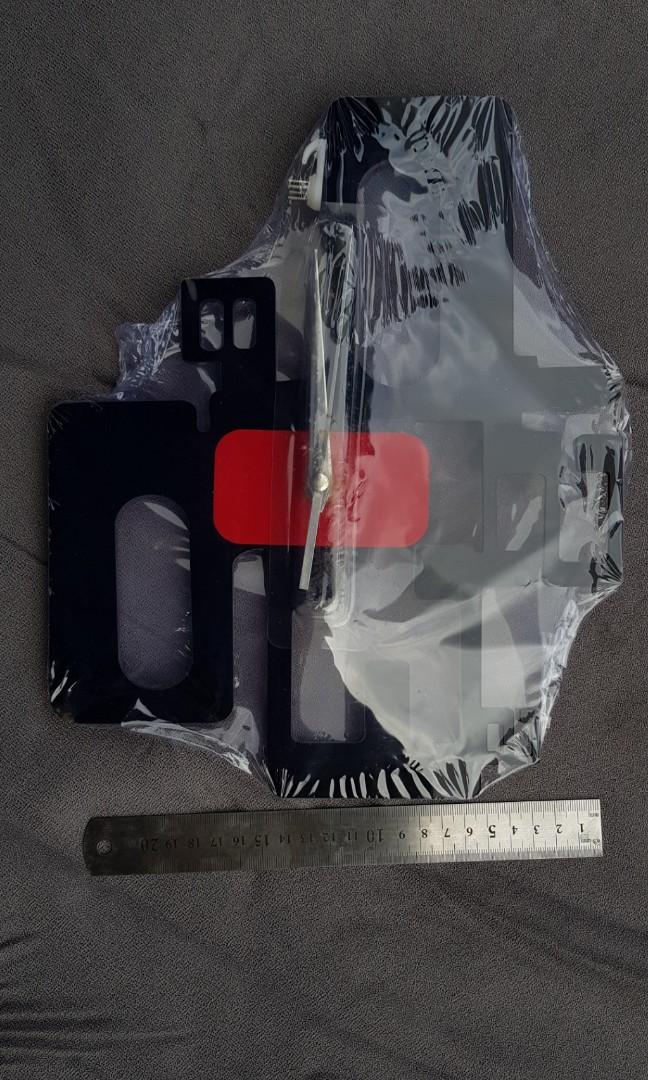 Wall clock (Category: Clocks) located in Singapore. Submitted by tancyalan (Listing ID 203068452, Image 1). Description: Wall Clock with various design, battery operated Further discount with multiple purchases.