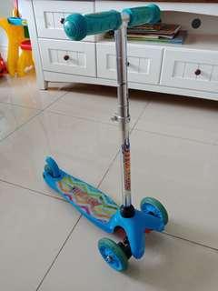Kids scooter