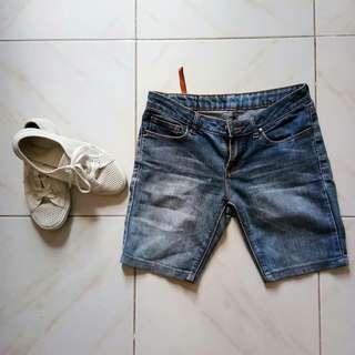 Denim walking shorts