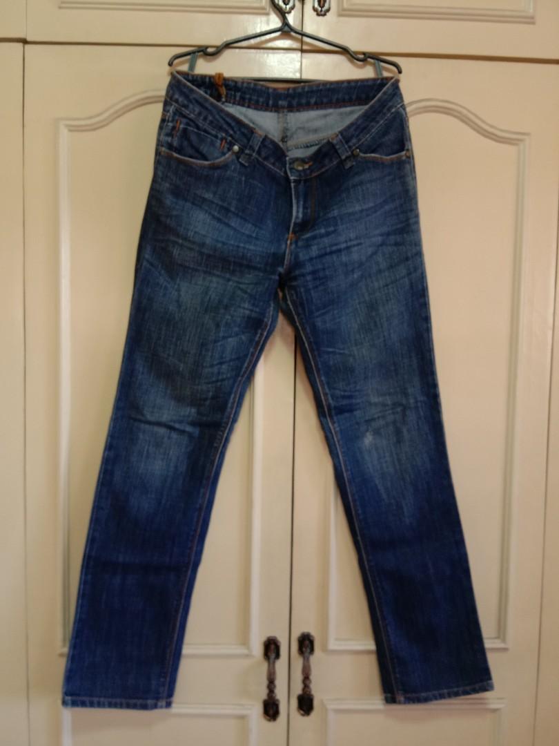 bench jeans price