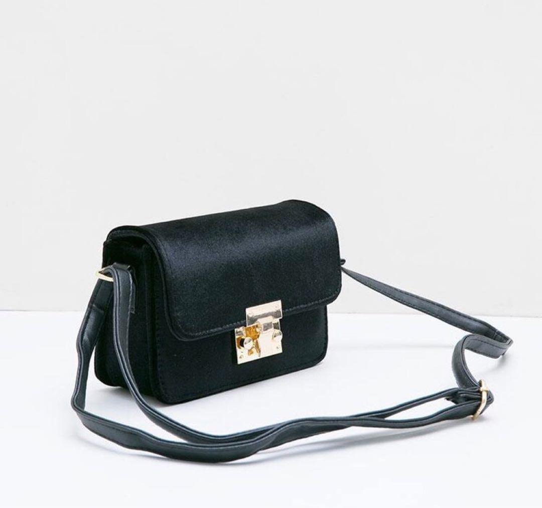 berrybenka sling bag