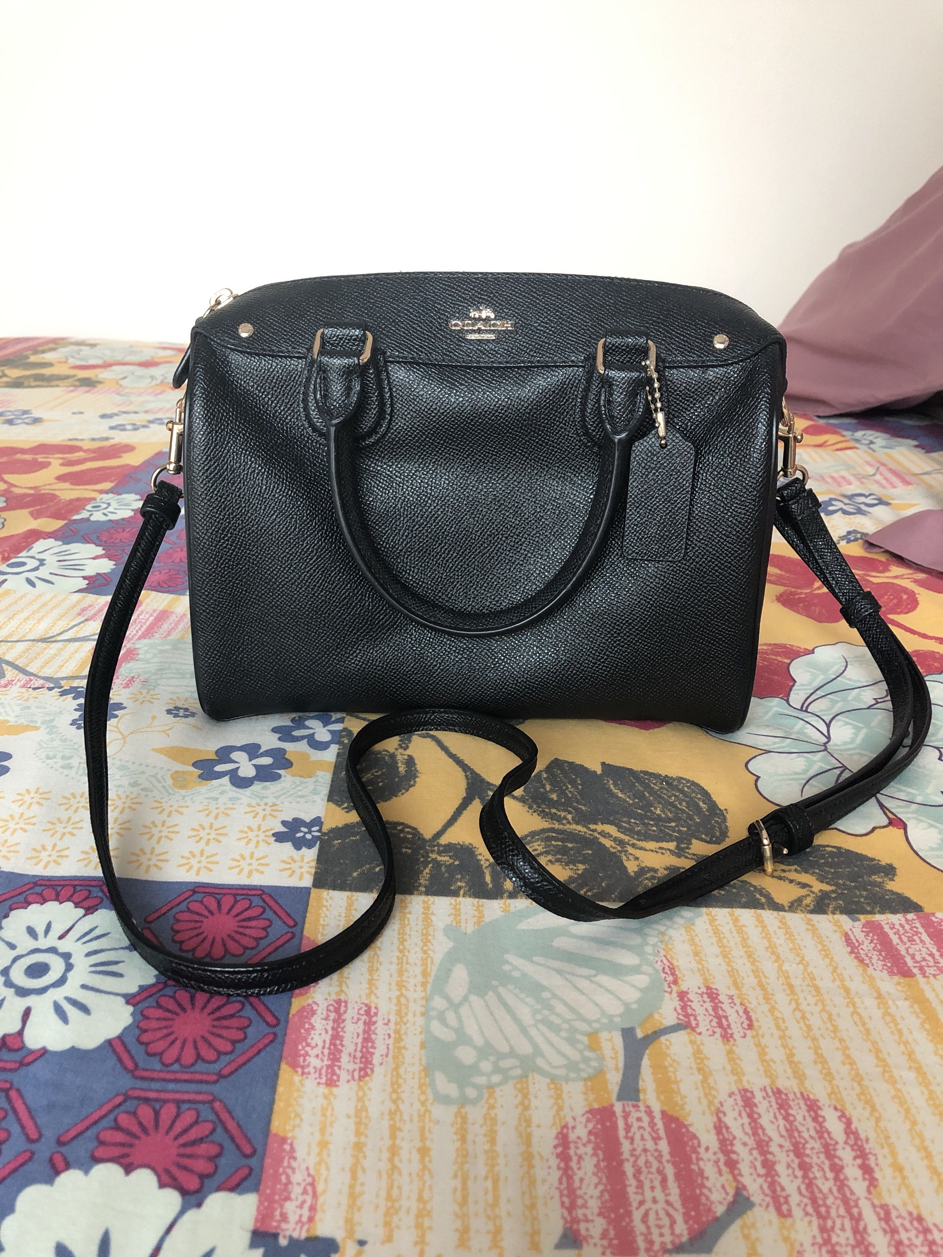 Coach boston online bag size