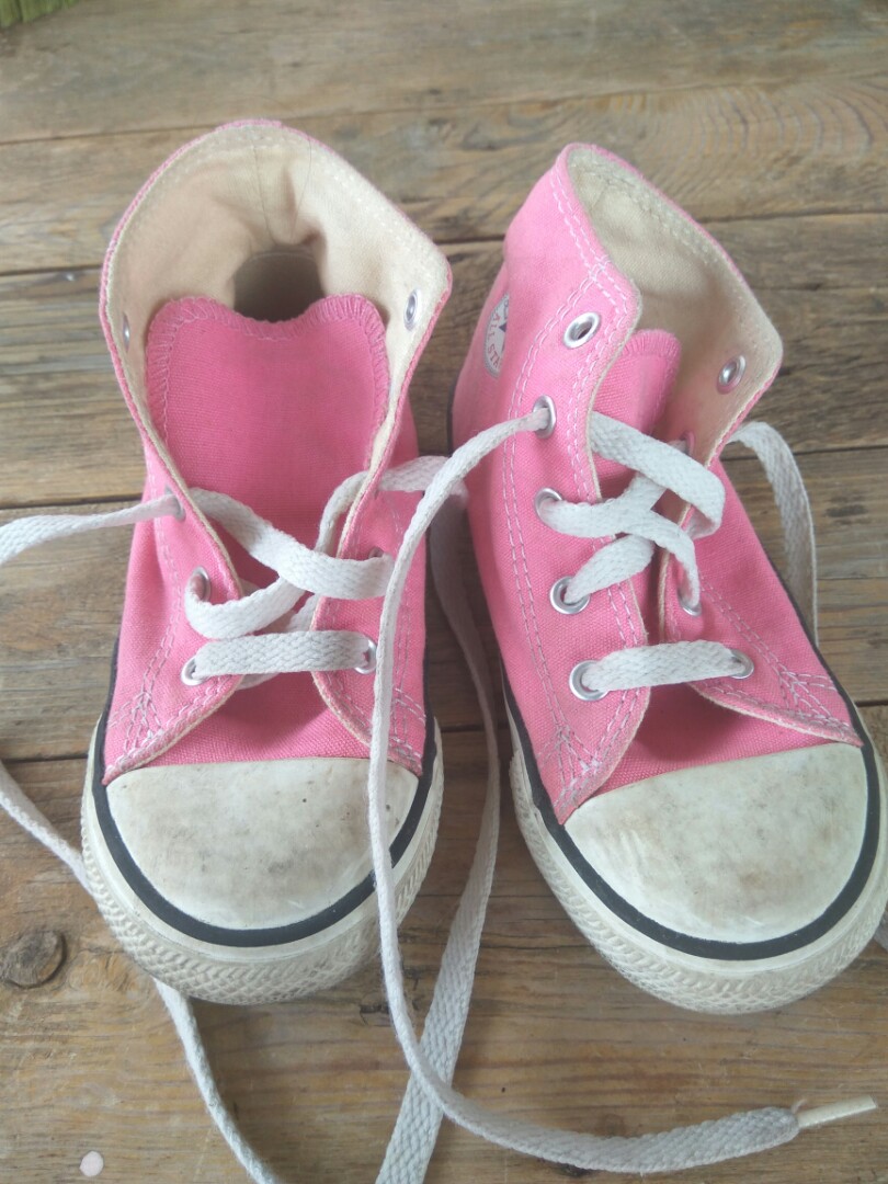 Converse Kids, Babies & Kids, Girls' Apparel, 1 to 3 Years on Carousell