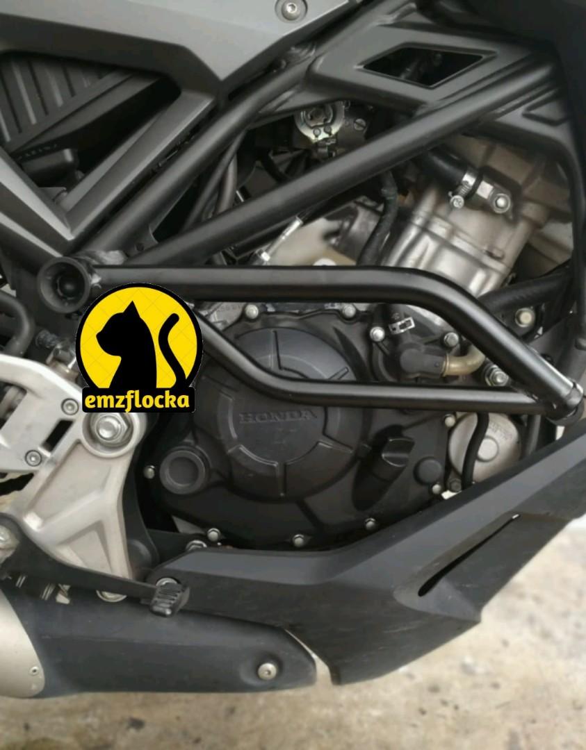 CRASH BAR V2 FOR HONDA CB150R, Motorcycles, Motorcycle Accessories on