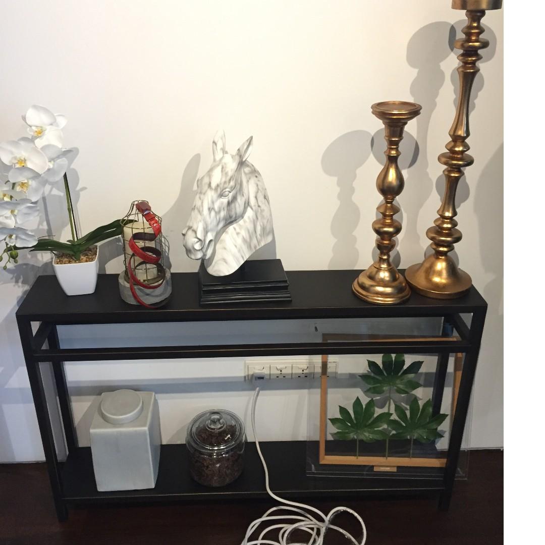 Echelon 2025 console table