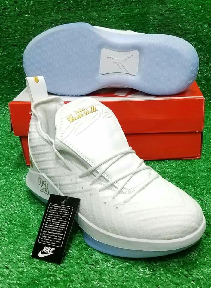 Lebron 16 sale white gold