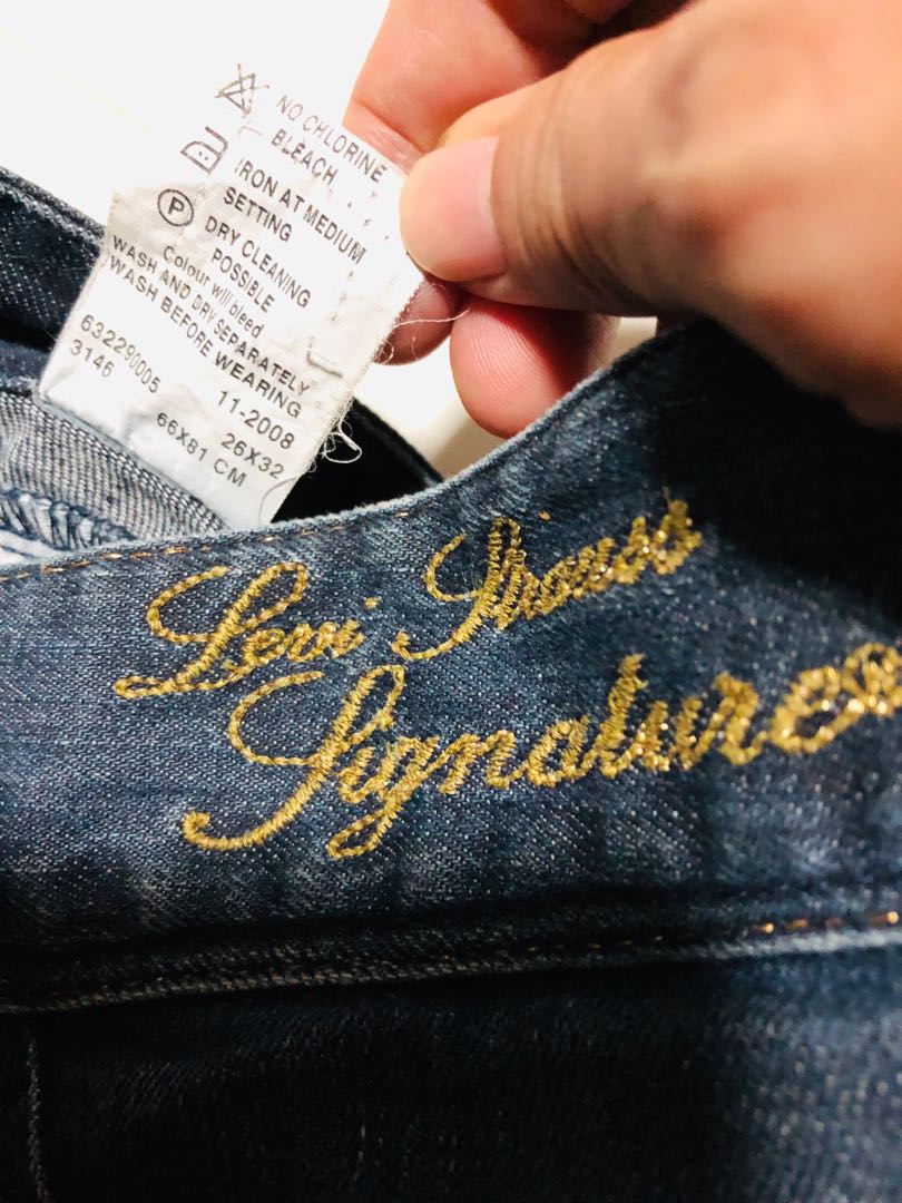 signature pants levis