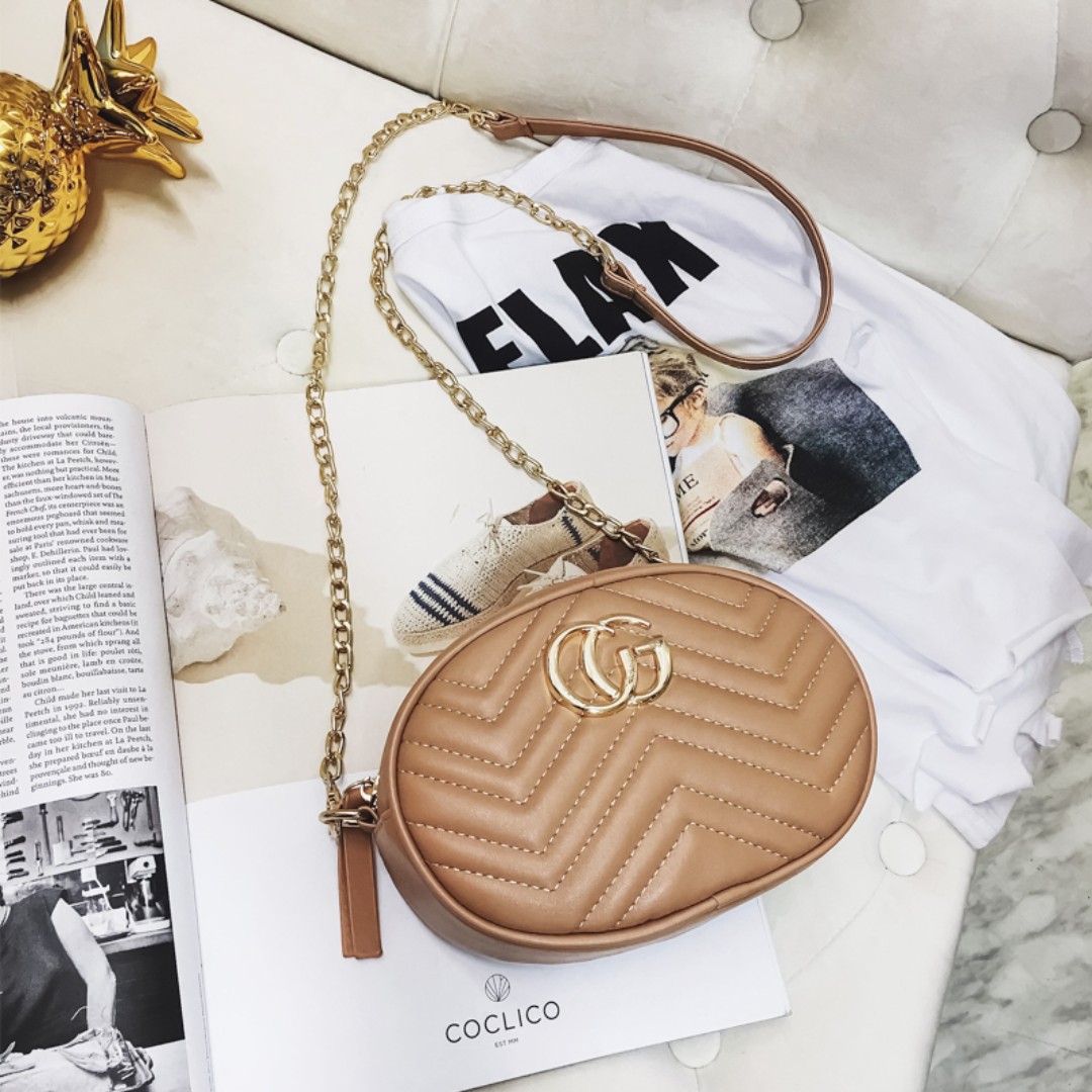 NEW BAG FREE POSTAGE CG LEATHER SLING BAG