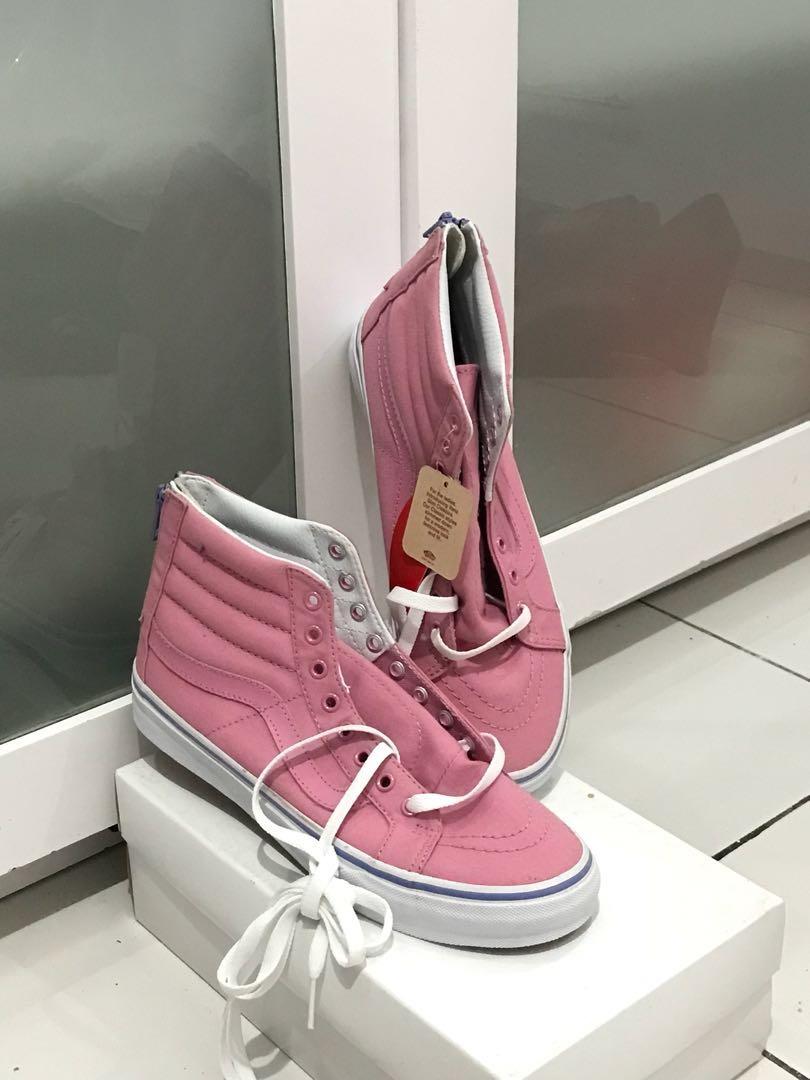 Sepatu Vans Ori Pink Limited Edition Women S Fashion Women S Shoes On Carousell