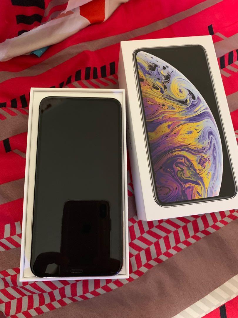 Slightly Used Iphone Xs Max Silver 256gb Mobile Phones Tablets