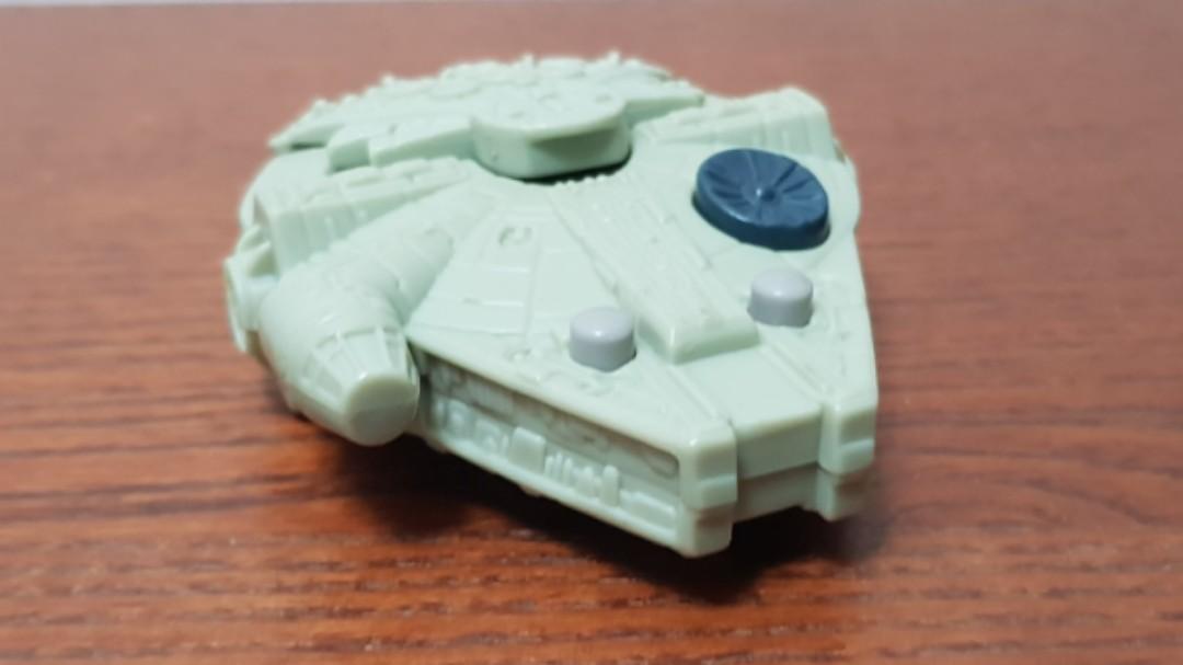 Star Wars Millennium Falcon vehicle with handheld game, Hobbies & Toys,  Collectibles & Memorabilia, Fan Merchandise on Carousell