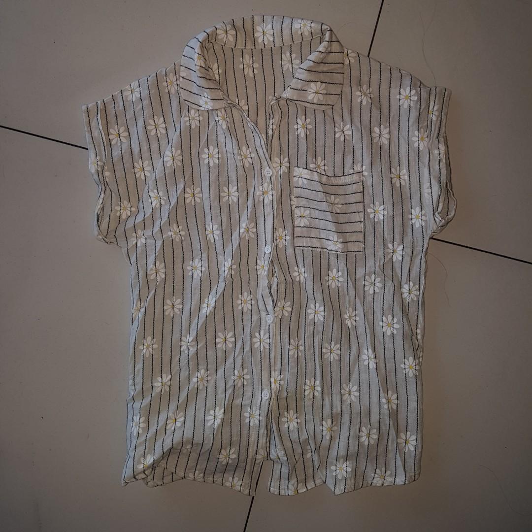 Thailand Daisy Printed Stripes Polo (Category: Traditional & Ethnic wear) located in Quezon City. Submitted by mostly99 (Listing ID 203363038, Image 1). Description: Never used. Fits XS-M.