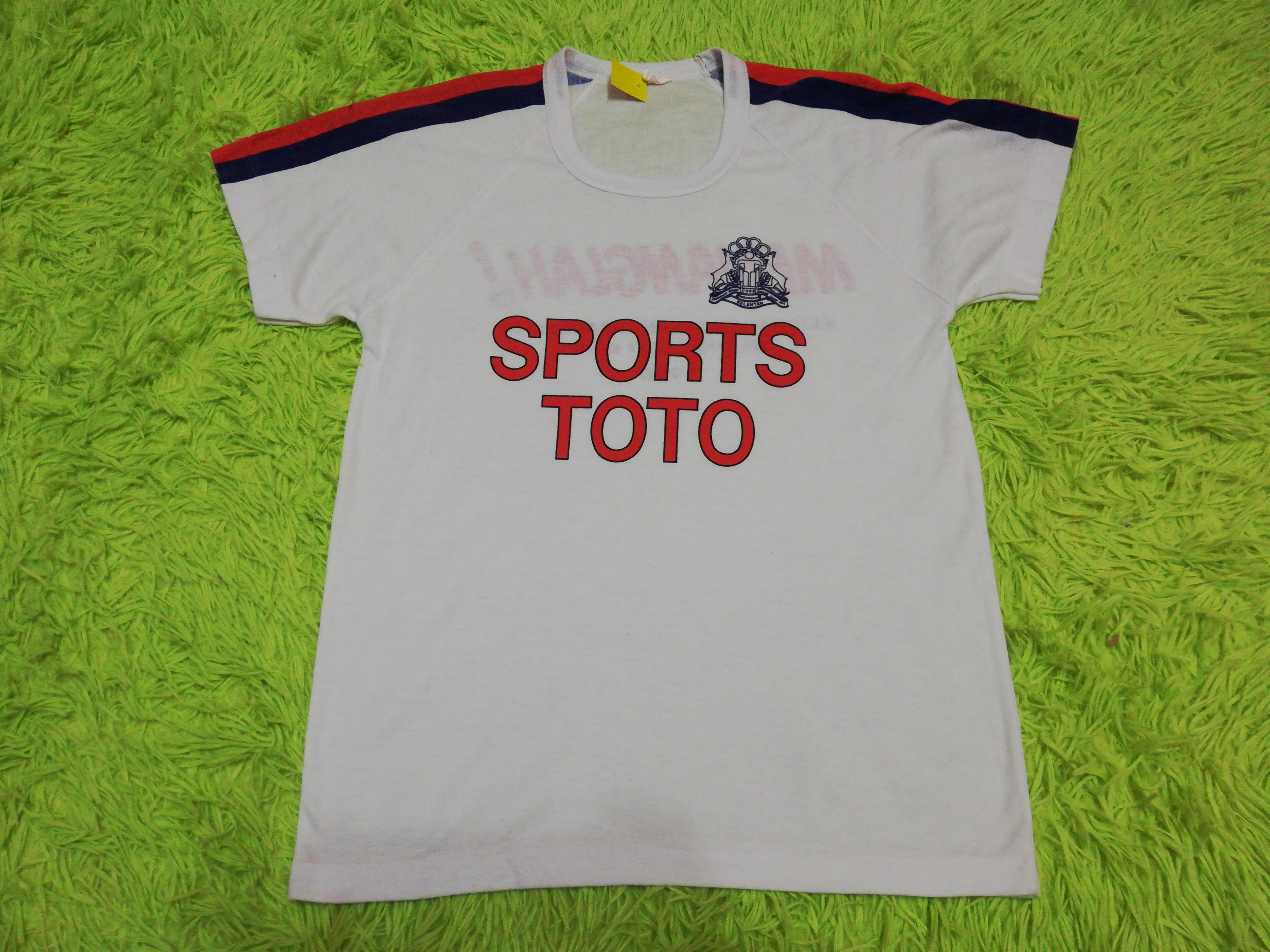 Vintage 80's Malaysia Item Sports Toto Kelantan T Shirt, Men's