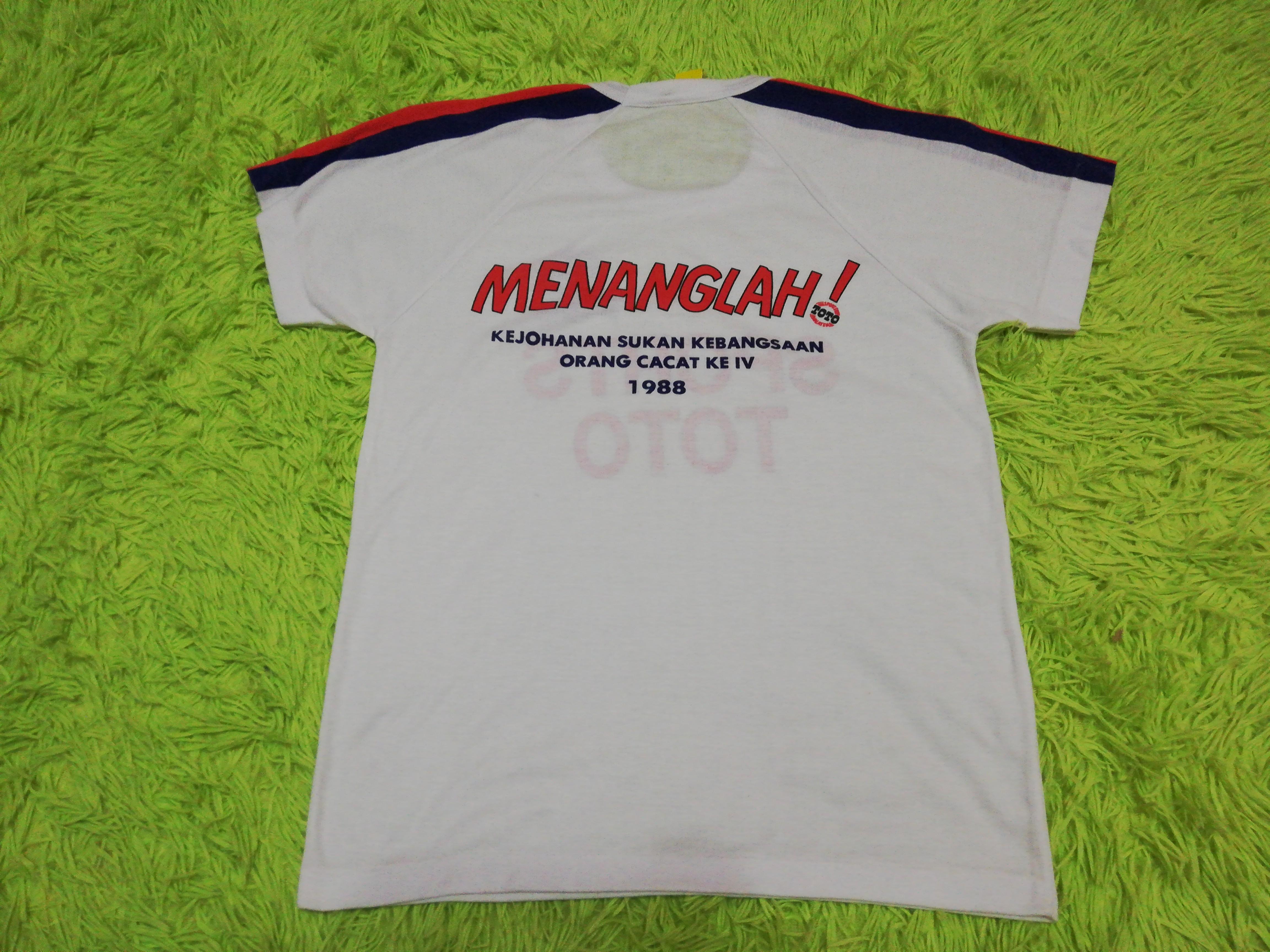 Vintage 80's Malaysia Item Sports Toto Kelantan T Shirt, Men's