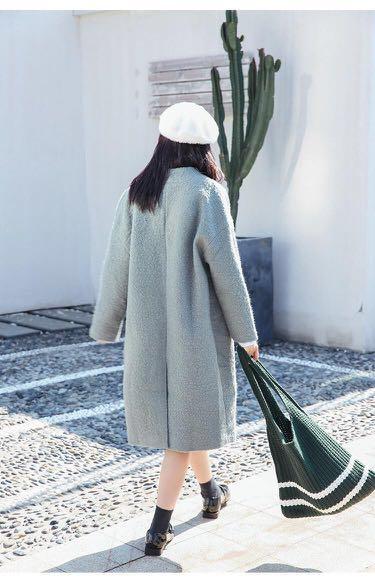 Winter Jacket/coat (Category: Coats, Jackets and Outerwear) located in Singapore. Submitted by benjixx (Listing ID 203337521, Image 2). Description: Selling brand new ash grey jacket that I got my gf for a Xmas present. Size is too big for my gf..
