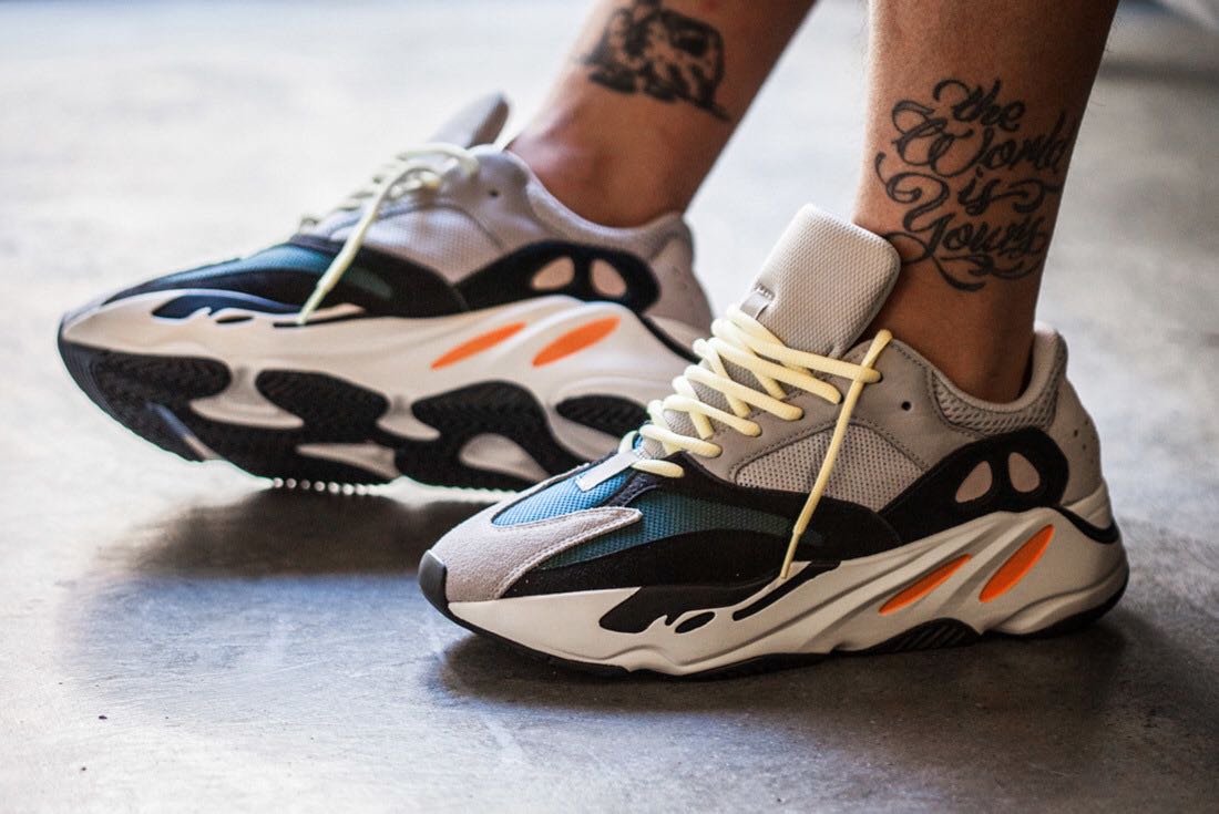 yeezy wave runner 700 size 6.5