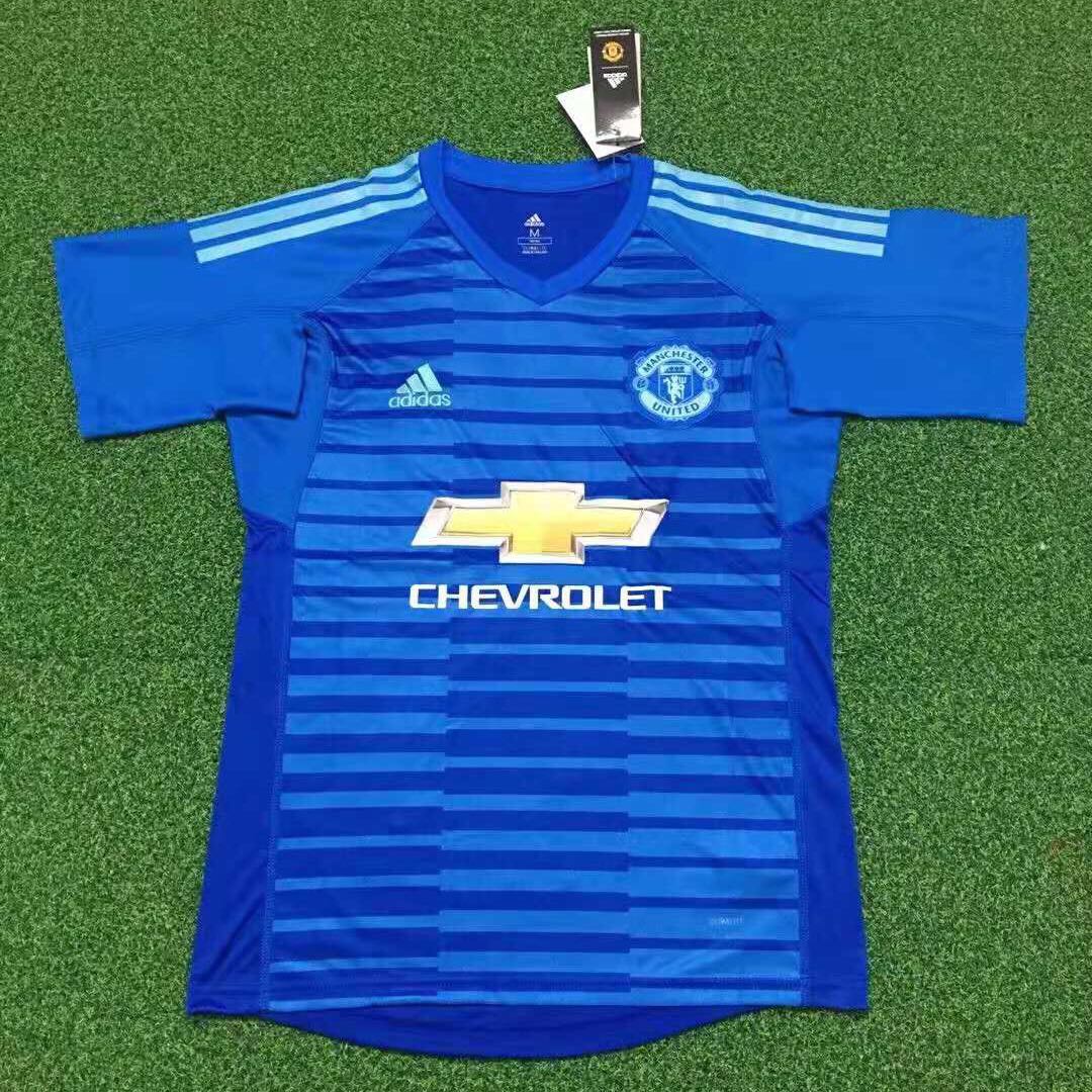 manchester united blue goalkeeper kit