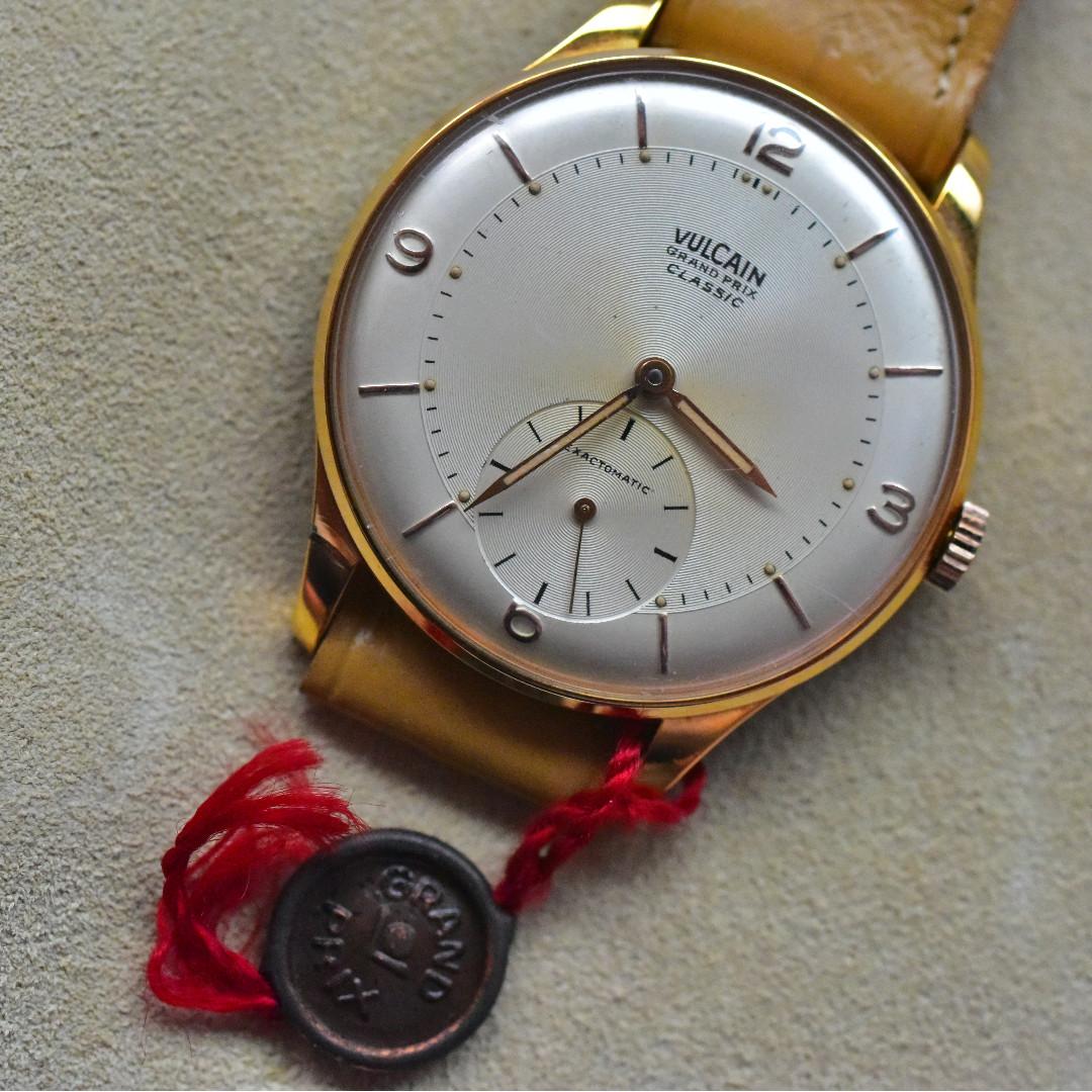 1950s Vintage Vulcain Grand Prix Classic Exactomatic (NOS complete with