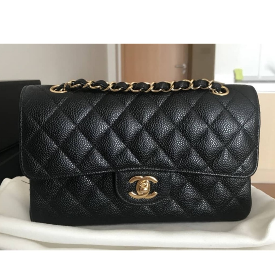 GlosyBag  Chanel Classic Small Flap Wallet 75x12x25 CM Grained calfskin  Caviar Available with Gold  Silver Hardware  Facebook