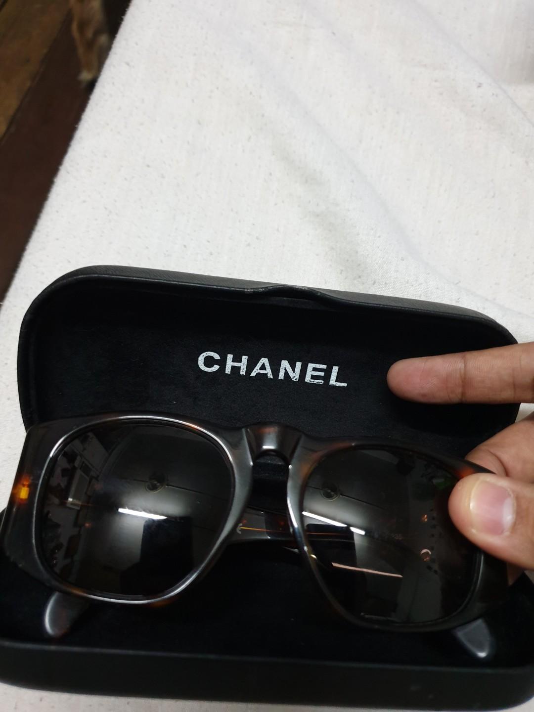 Authentic Chanel Tortoise shell Sunglasses from 15k photo view 1
