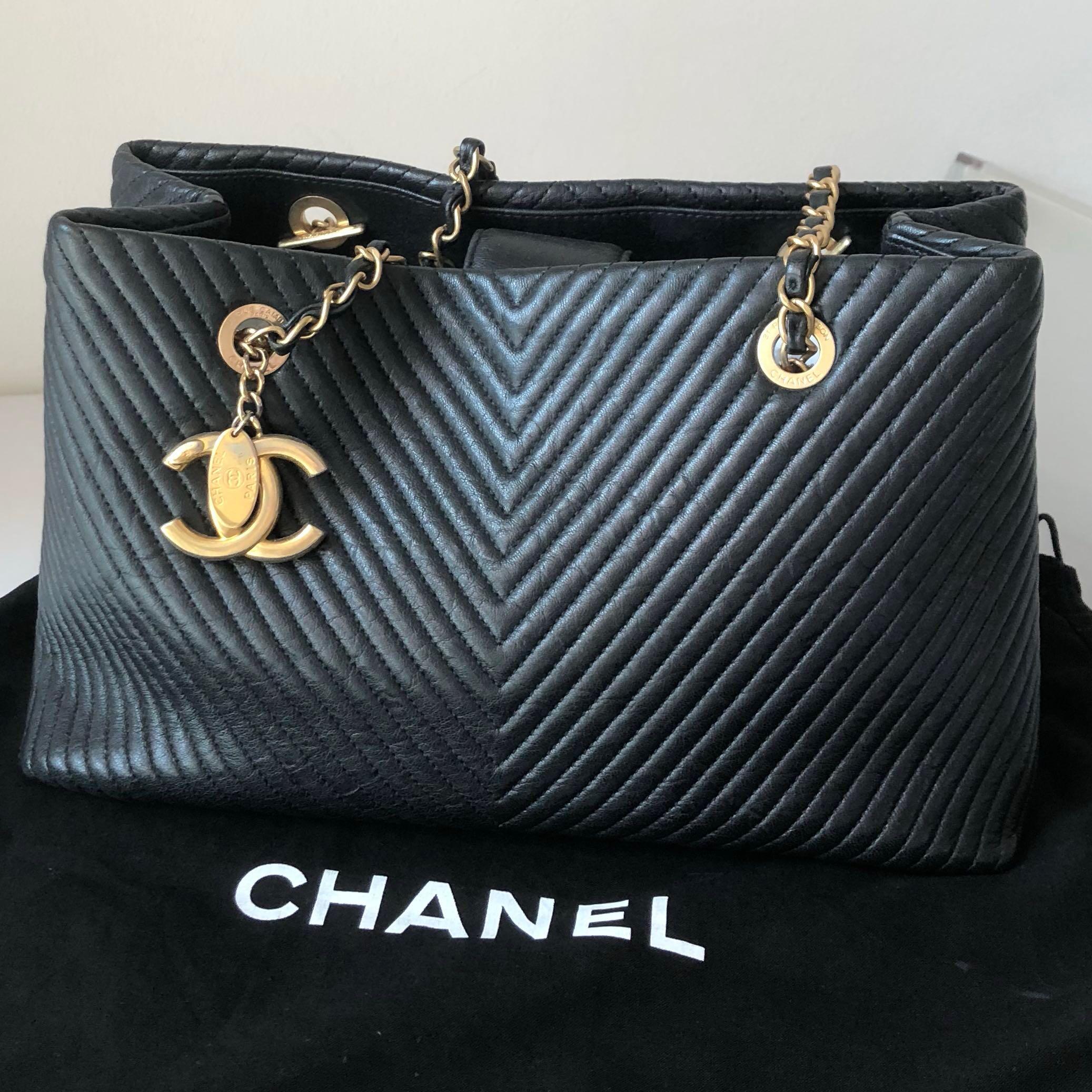 Chanel chevron tote/ shoulder bag