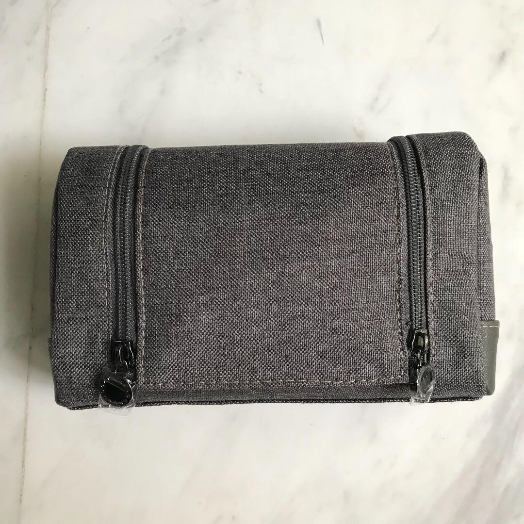 Emirates Toiletries/Amenities Pouch by Bvlgari (Business Class) 