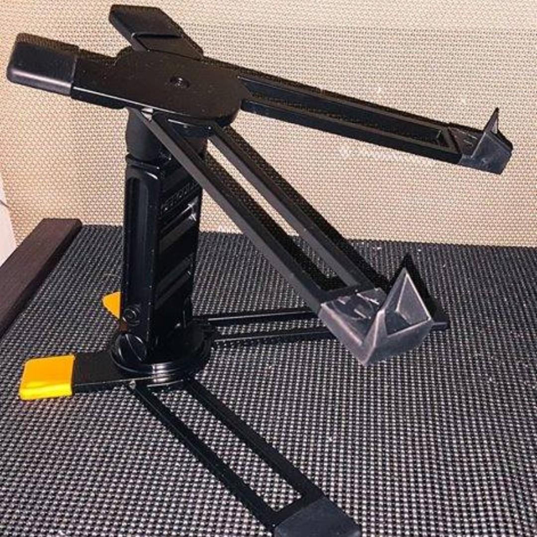 Hercules Laptop Stand DG400BB (for DJ, musicians, gamers, or desktop