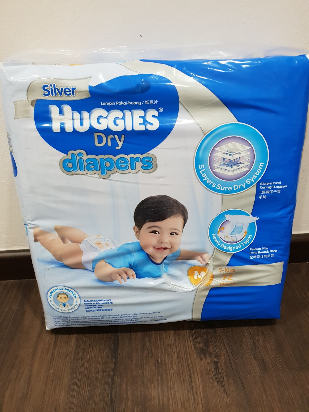 huggies dry m