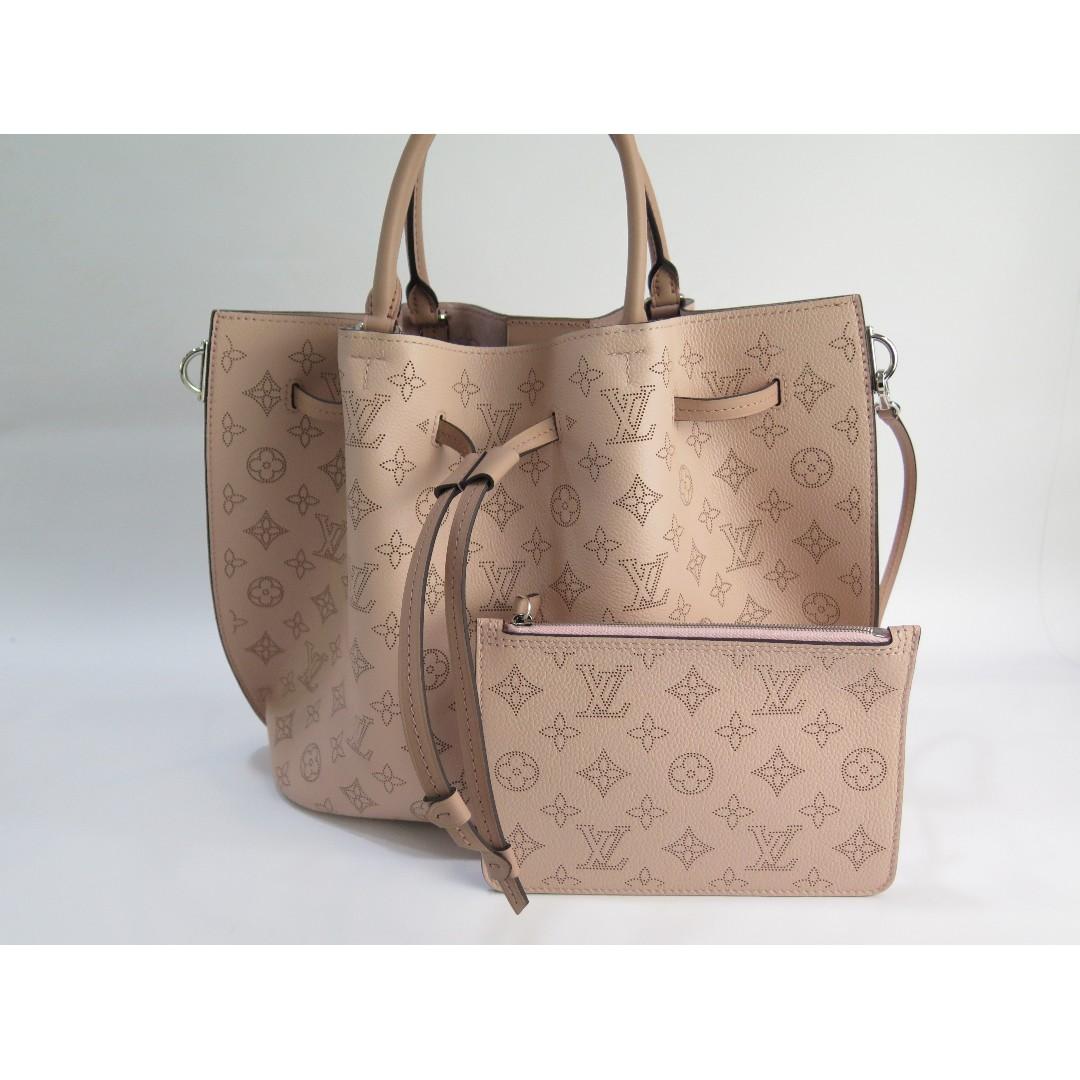 Louis-Vuitton-Monogram-Mahina-Girolata-2Way-Bag-Magnolia-M54401
