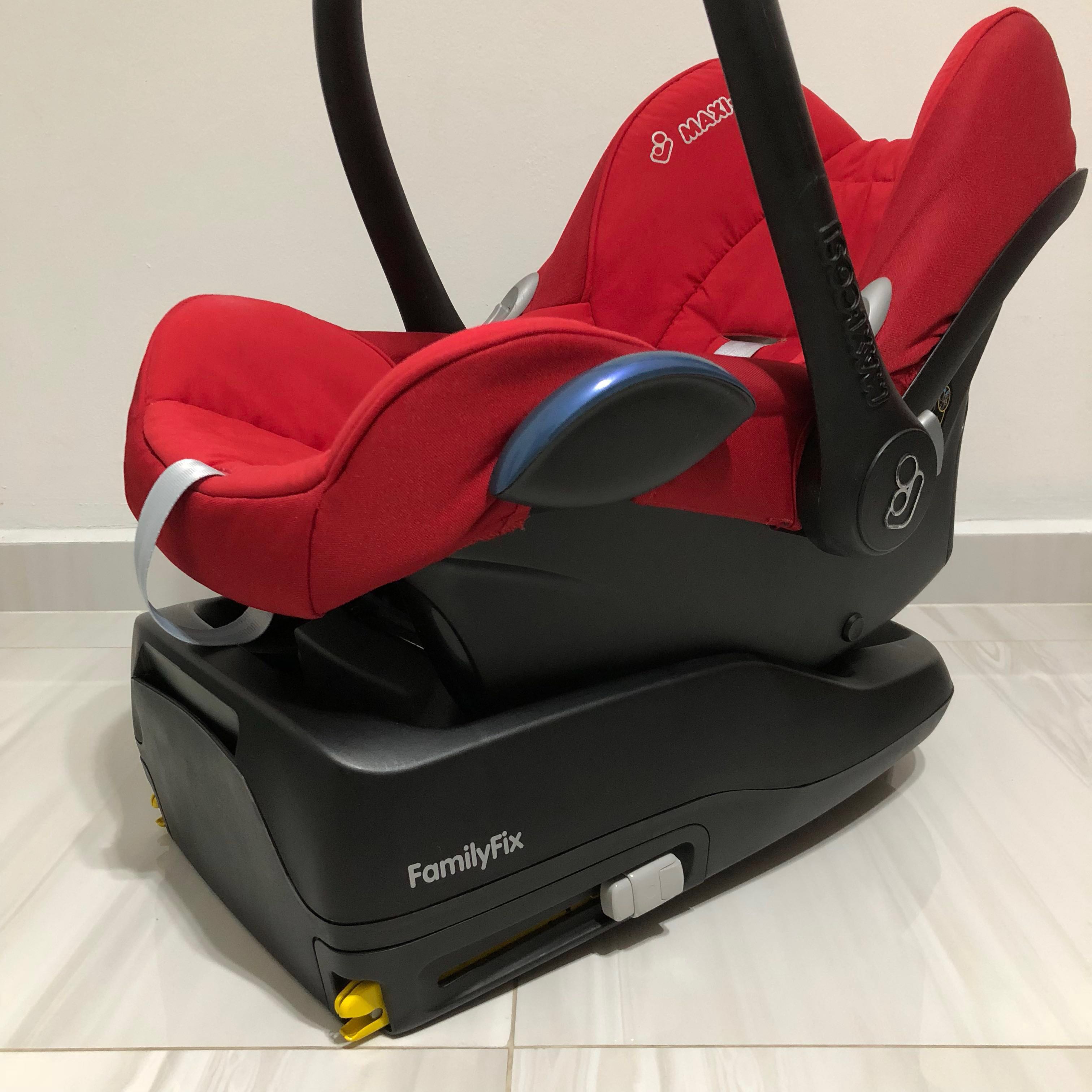 maxi cosi cabriofix and familyfix base