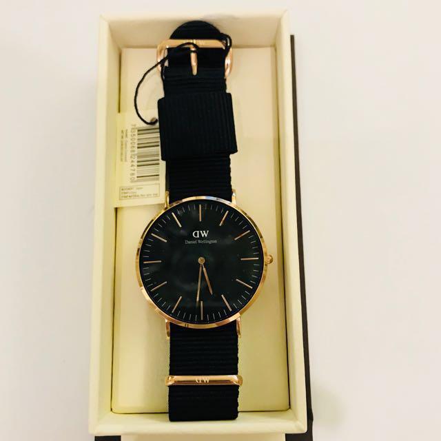 YEAR END SALE] Authentic DW Daniel Wellington Watch (Classic | 40mm), Mobile Phones & Gadgets, Wearables & Smart Watches on