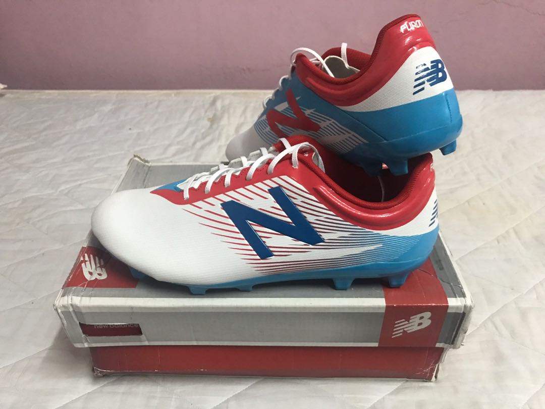 kasut bola new balance