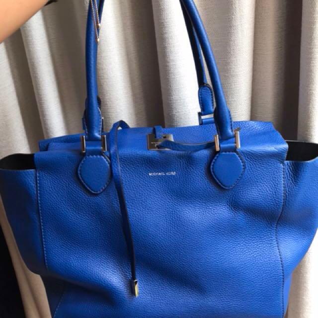 Electric blue michael kors purse new arrivals
