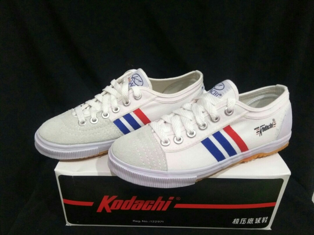 Sepatu Kodachi Original Fesyen Pria Sepatu Sneakers Di Carousell