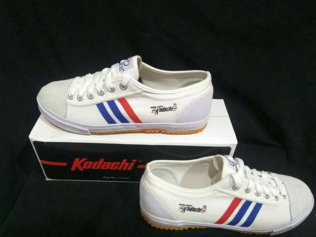 Sepatu Kodachi Original Fesyen Pria Sepatu Sneakers Di Carousell