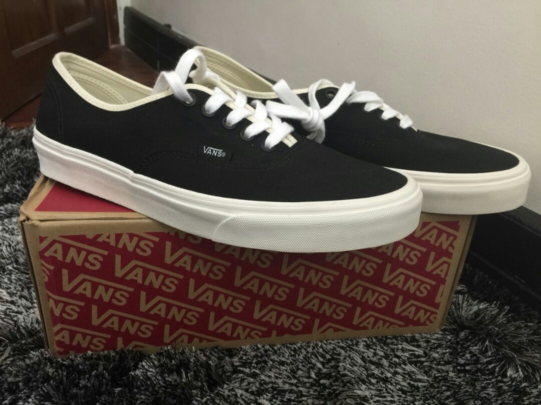 Vans Authentic blackbone, Men's Fashion 