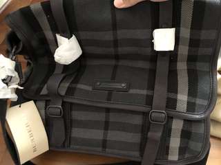 (Category: ) located in . Submitted by itsbranded (Listing ID 203597436, Image 1). Description: .