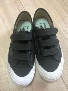 Vans 板鞋