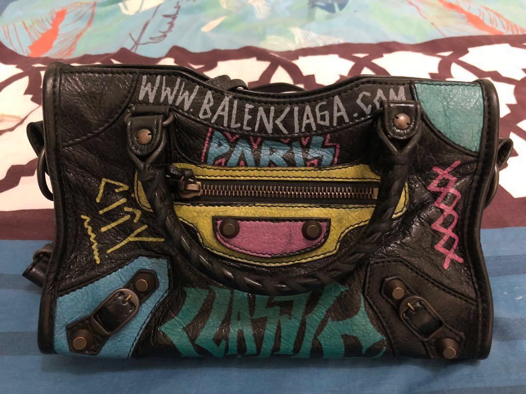Tas outlet balenciaga graffiti
