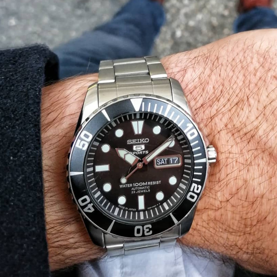 seiko submariner snzf17j1