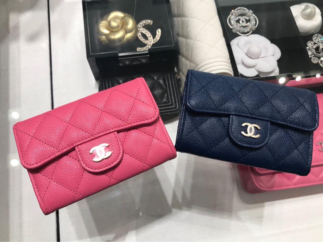 Chanel card holder in pink caviar latest 19C, Luxury, Bags
