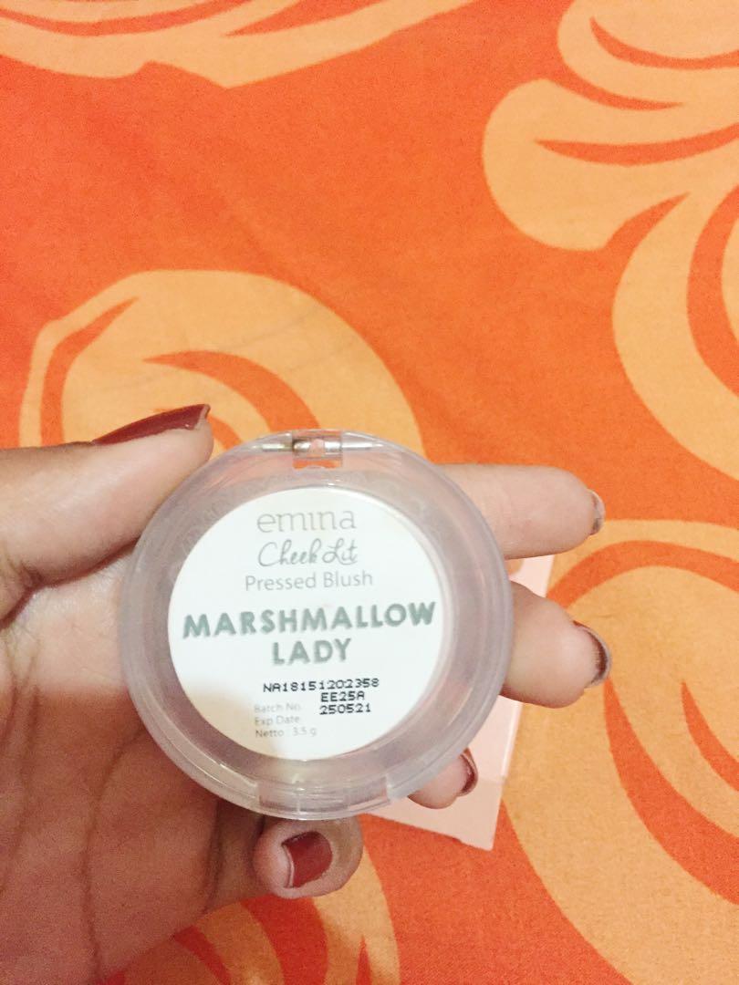 Cheeklit emina marshmallow lady, Kesehatan & Kecantikan, Rias Wajah di Carousell