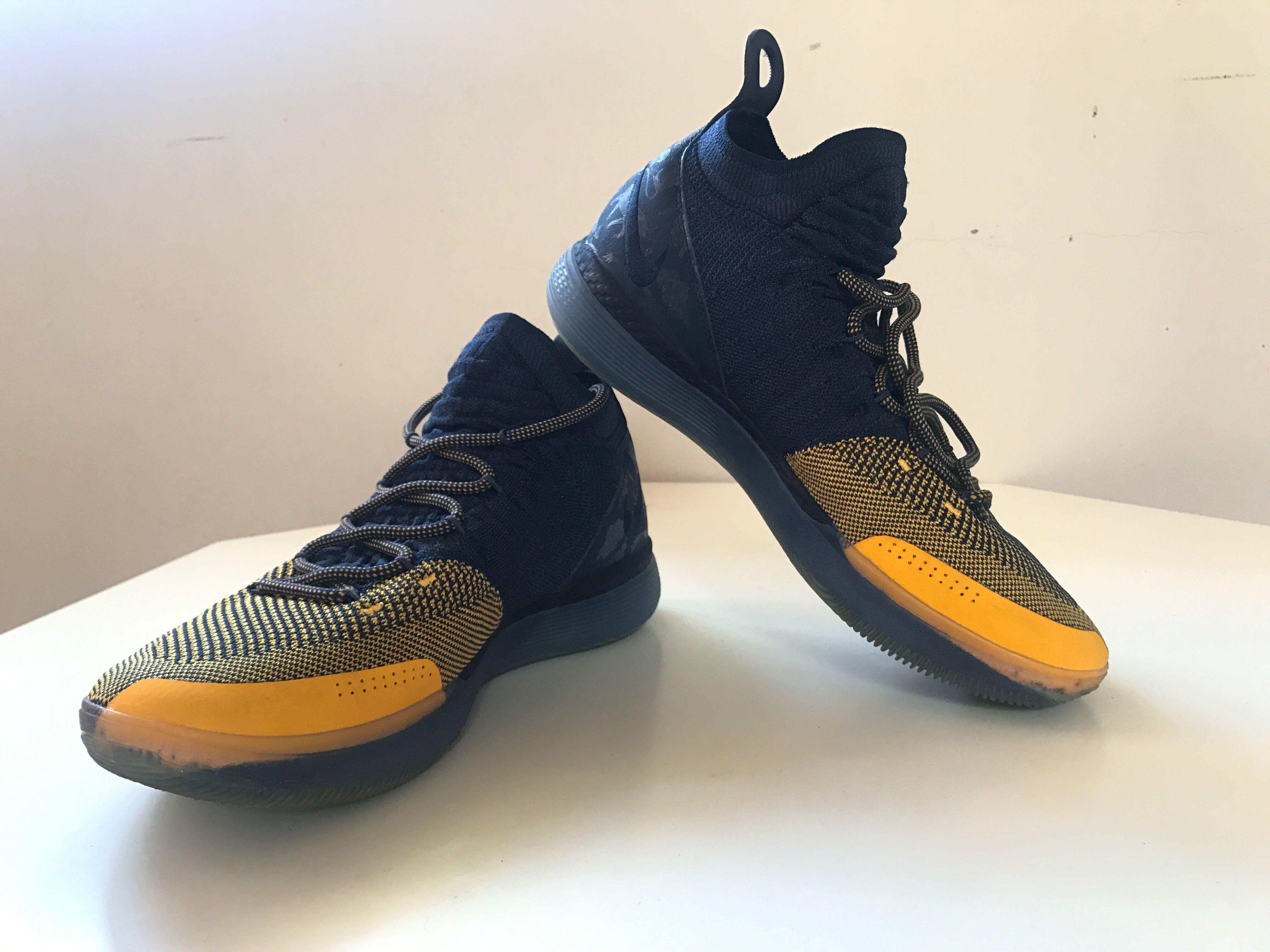 Kd 11 navy and gold store
