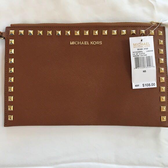 Michael Kors Clutch brown studded, Women's Fashion, Bags & Wallets, Clutches  on Carousell