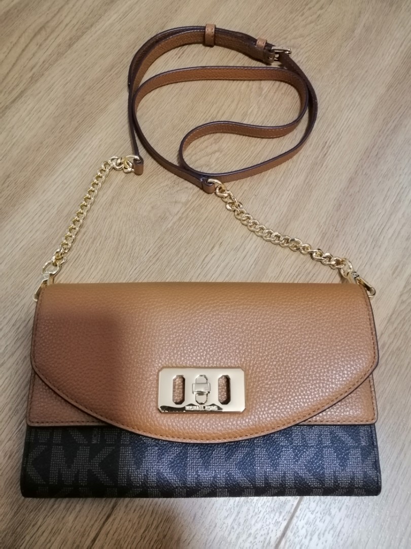 Michael Kors wallet on chain, Luxury, Bags & Wallets on Carousell