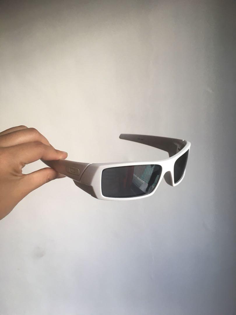Oakley Gascan White Sunglasses, Men's Fashion, Watches & Accessories,  Sunglasses & Eyewear on Carousell