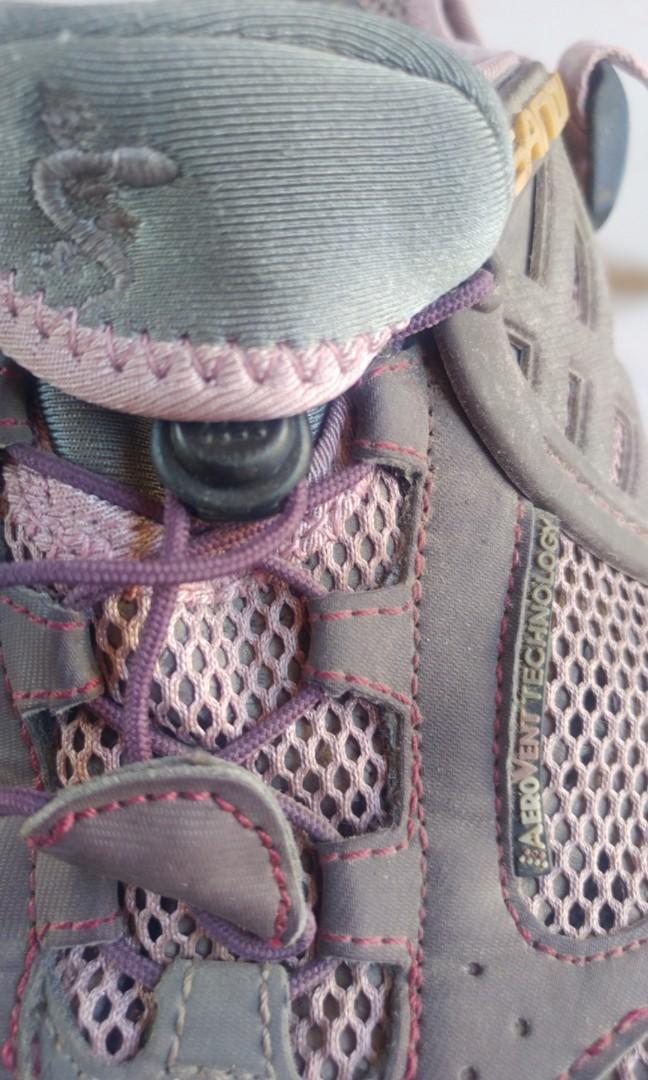 sandugo trekking shoes
